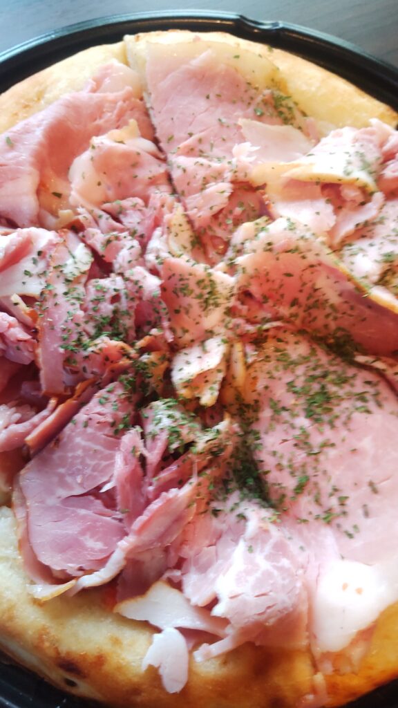 清里ハムのピザ