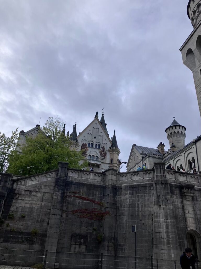 ノイシュバンシュタイン城　中庭