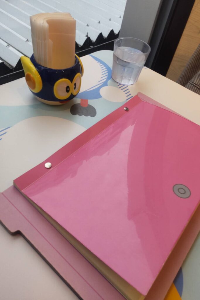 ドラえもん F'sキッチン（Doraemon F's KITCHEN）の席