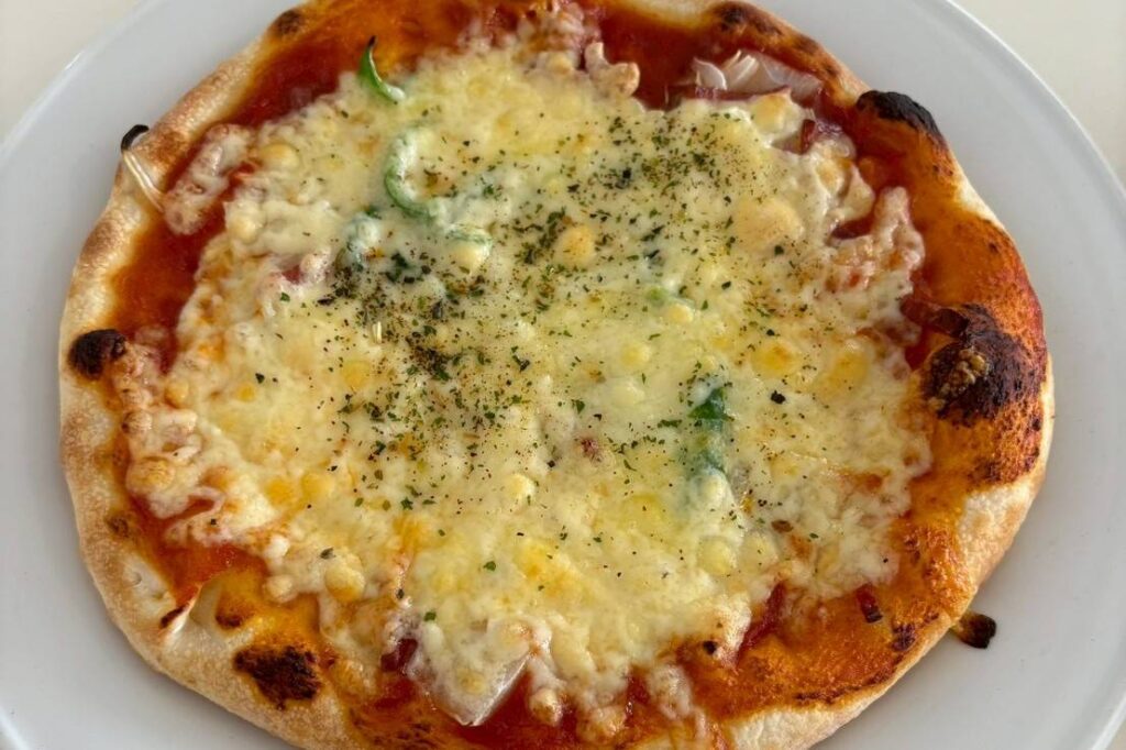 六花亭 帯広本店のミックスピザ