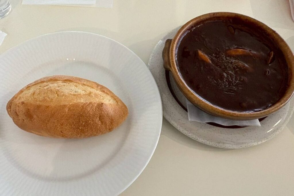 六花亭 帯広本店のビーフシチュウ