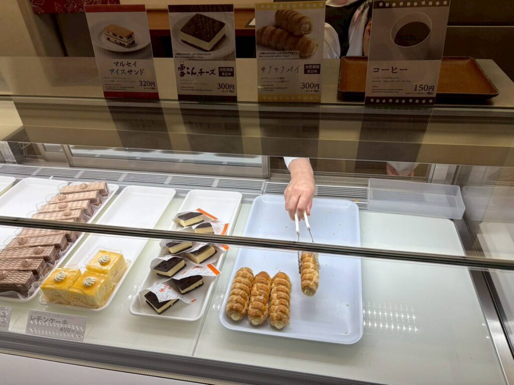 六花亭 帯広本店の1階店舗